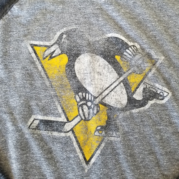 Pittsburgh Penguins NHL Fanatics Raglan Sleeve T - Picture 5 of 6